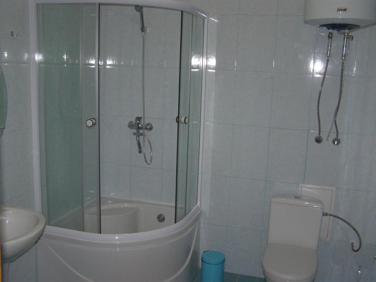 Adler Hotel Kiev Quarto foto